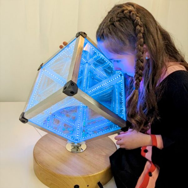 LED Infinity Cube on Wooden Pedestal, Light Changing LEDs, Remote Control – 25cm - Image 3